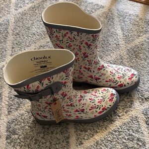 chooka Cream Floral Kids Rain Boots with Pink and Gray Details